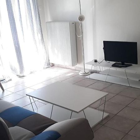 Central Apartments Eretria Екстер'єр фото