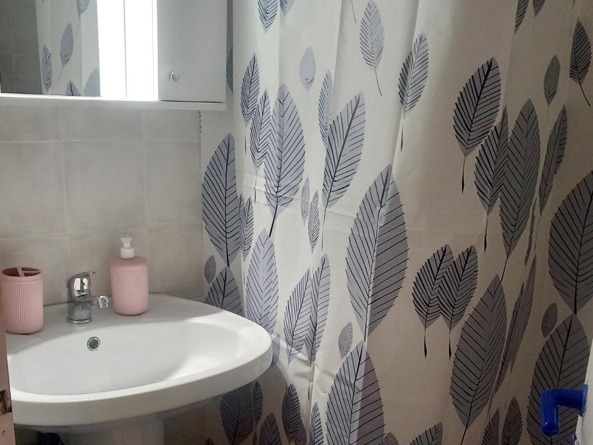 Central Apartments Eretria Екстер'єр фото