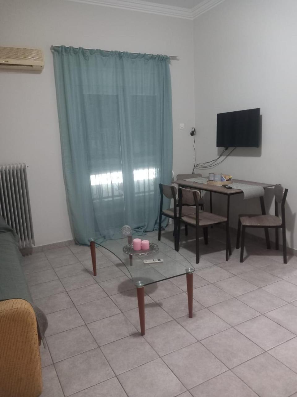 Central Apartments Eretria Екстер'єр фото