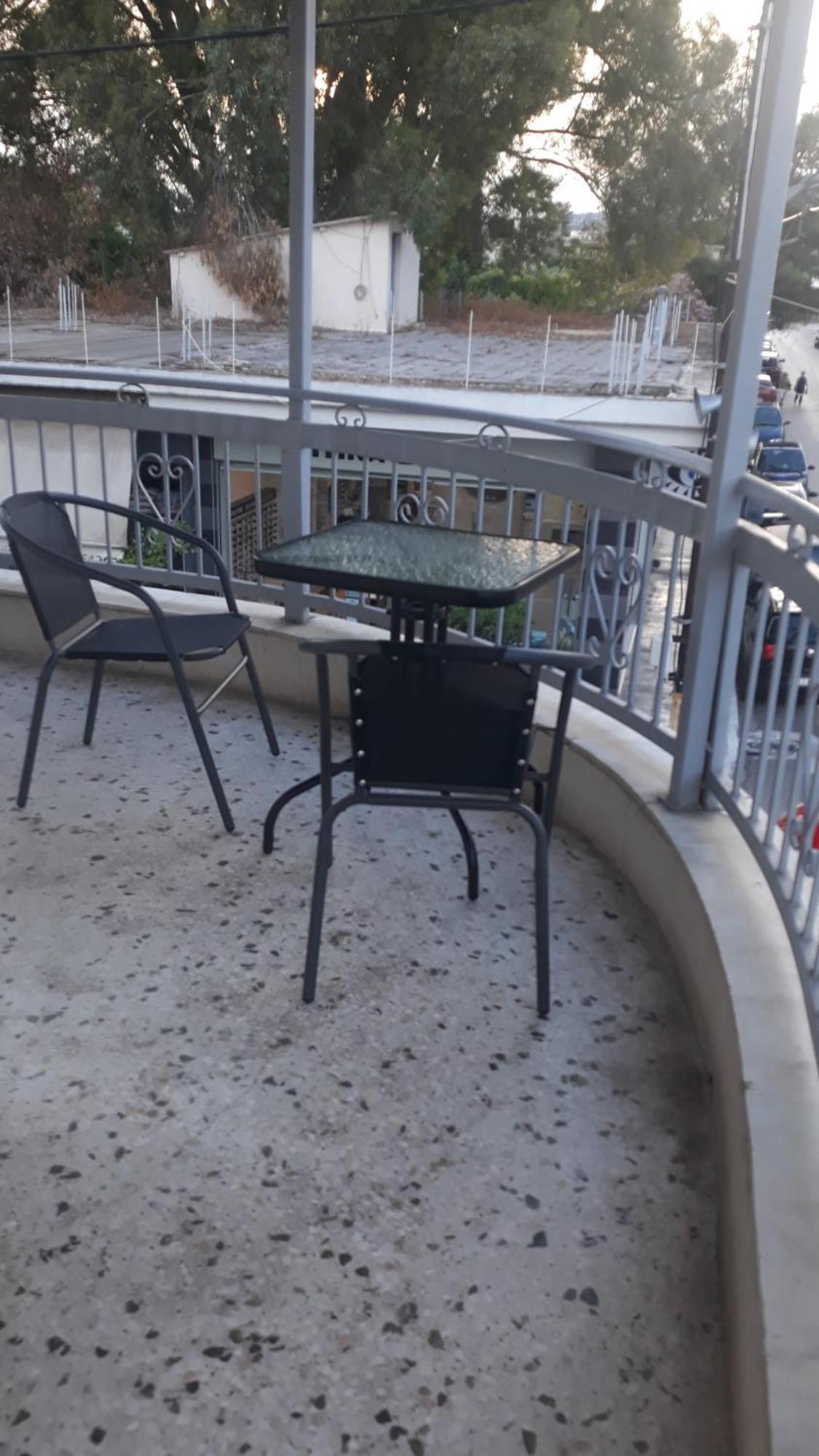 Central Apartments Eretria Екстер'єр фото